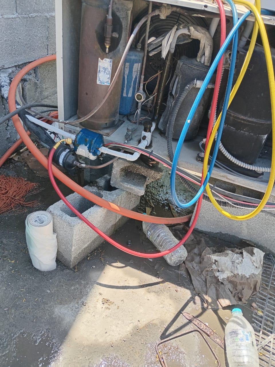 Diagnóstico de refrigeración con manómetros de presión